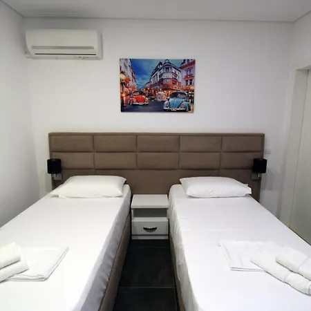 Keli Εξαμίλιο